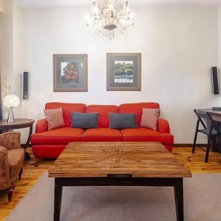 Flat With Backyard In Cihangir Beyoglu * Stambuł